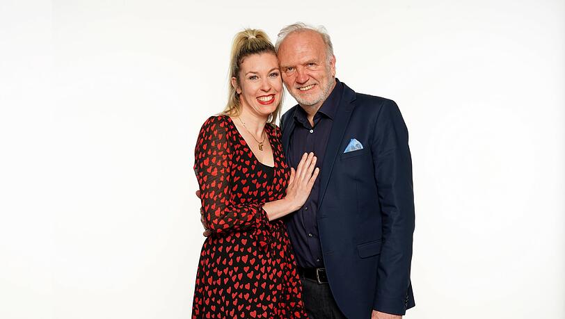 Janina Korn und Roland Heitz ziehen ins "Sommerhaus der Stars" ein.