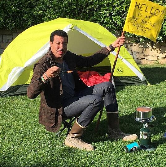 Auch Lionel Richie hat sein Zelt aufgestellt