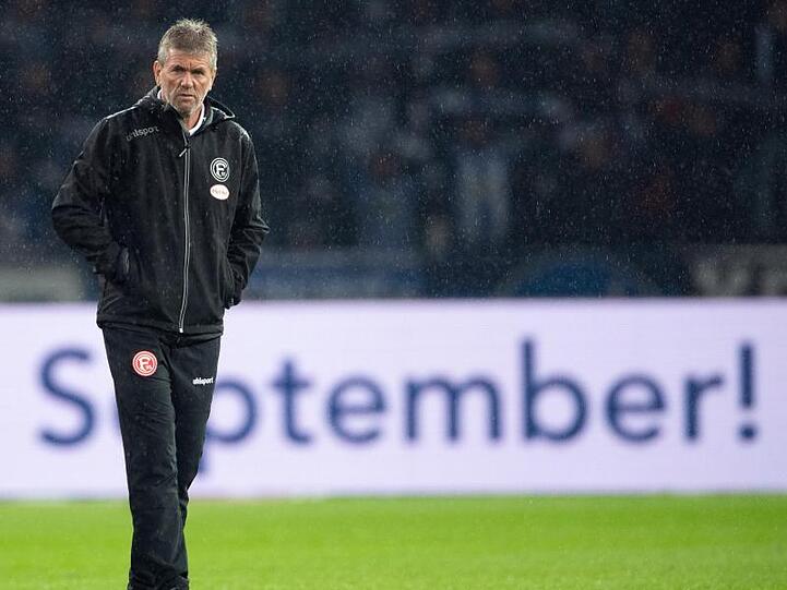 Düsseldorfs Trainer Friedhelm Funkel wäre zum 500. Bundesligaspiel ein Punkt lieber gewesen.