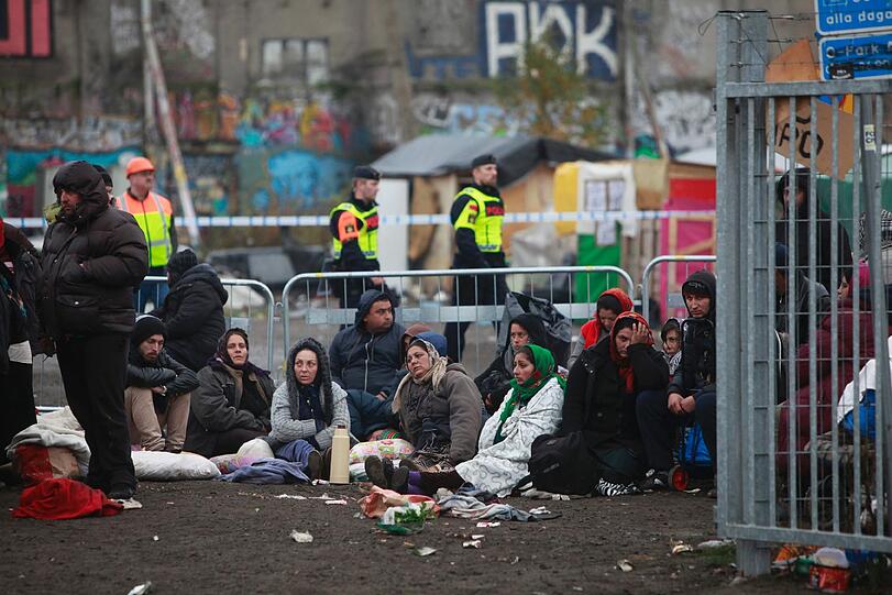 Schweden ist bereits über seine Aufnahme- und Belastungsgrenzen hinaus und fordert eine EU-weite Umverteilung von Flüchtlingen.
