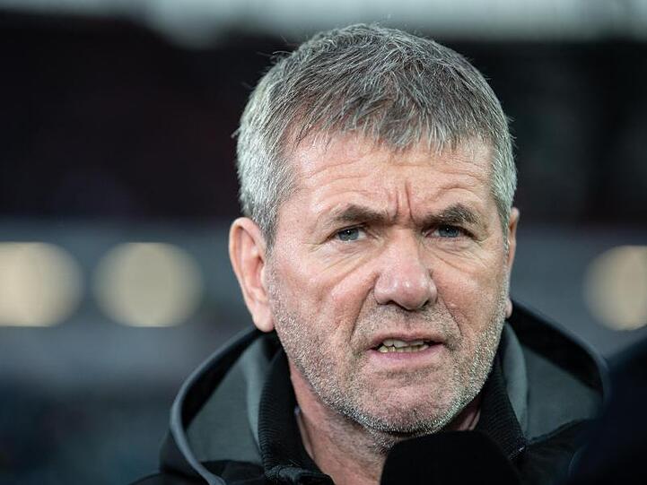 Friedhelm Funkel ist Opfer der Trainerposse bei Fortuna Düsseldorf.