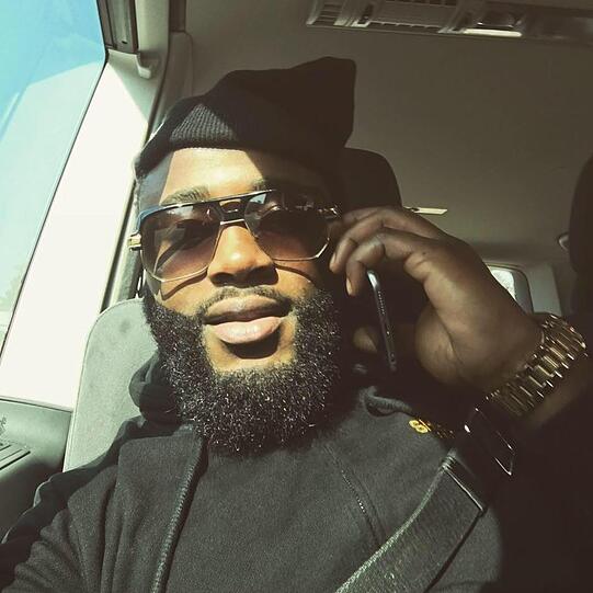 Er ist der Grund für Aubas neuen Jubel: Rapper Gradur ist in Frankreich ein Star.