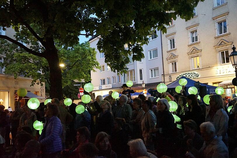 Am Abend wurde es stimmungsvoll, dank Lampions.