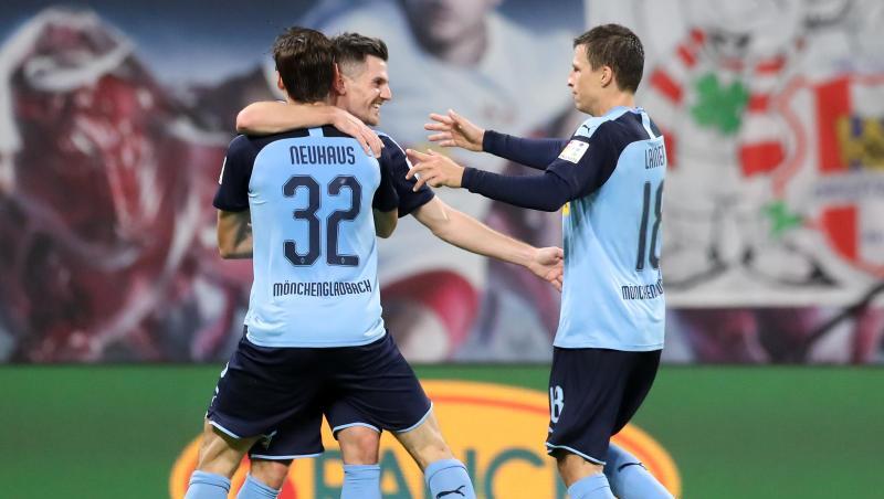 Die Gladbacher siegten in Düsseldorf mit 4:1. Die Gladbacher siegten in Düsseldorf mit 4:1.