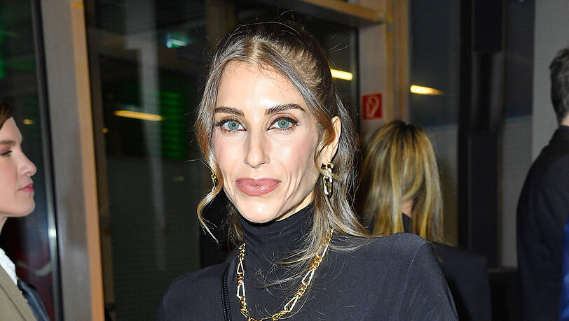 Cathy Hummels erz&auml;hlt vor laufender Kamera eine L&uuml;ge. Mehrere Promis kommen ihr auf die Schliche.