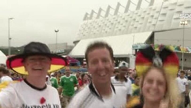 Deutsche Fans nach dem WM-Erfolg gegen die USA im brasilianischen Recife Deutsche Fans nach dem WM-Erfolg gegen die USA im brasilianischen Recife