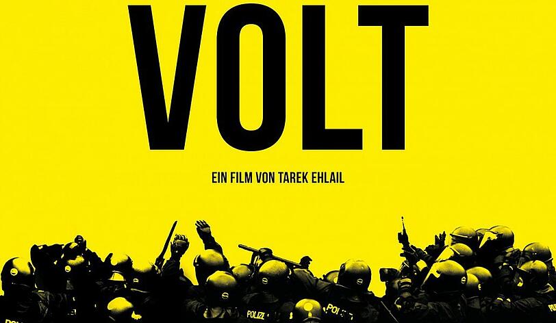 Brachiale Polizeiarbeit trifft auf Flüchtlingschaos: "Volt" zeichnet ein Bild von möglichen Transitzonen und greift dabei zu sehr dunklen Farben.