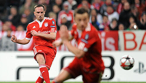 Die Torschützen auf Bayern-Seite: Franck Ribéry und Ivica Olic Die Torschützen auf Bayern-Seite: Franck Ribéry und Ivica Olic