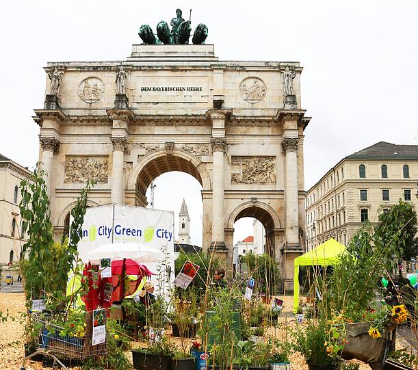Wegen des Streetlife-Festivals und Corso Leopold gibt es in Schwabing viele Verkehrseinschränkungen.