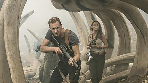 "Kong: Skull Island": Captain James Conrad (Tom Hiddleston) und Mason Weaver (Brie Larson).