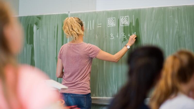 Nach den Sommerferien sollen die Schulen möglichst überall zum Regelbetrieb zurückkehren - grundsätzlich ohne Abstandsregeln. Nach den Sommerferien sollen die Schulen möglichst überall zum Regelbetrieb zurückkehren - grundsätzlich ohne Abstandsregeln.