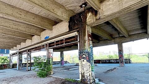 Der alte S-Bahnhof Olympiark: Man kann sagen, was man will &ndash; pittoresk ist er ja schon.
