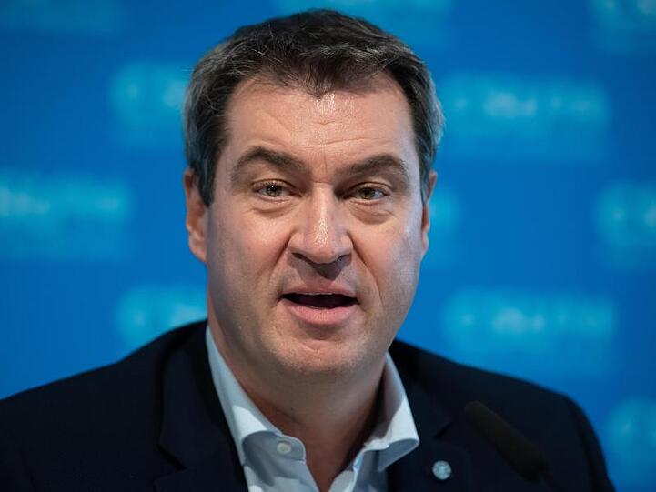 Markus Söder nimmt an einer Pressekonferenz teil. Foto: Sven Hoppe/dpa/Archiv