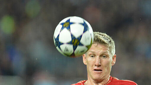 Bastian Schweinsteiger wurde von den Bundesliga-Kollegen auf Platz drei gewählt. Bastian Schweinsteiger wurde von den Bundesliga-Kollegen auf Platz drei gewählt.
