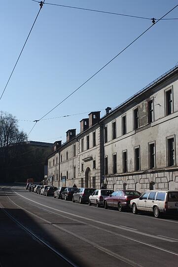Das alte Zacherlbräu an der Ohlmüllerstraße in der Au wird teilweise abgerissen. Hier soll die neue Verwaltung von Paulaner in zwei Jahren einziehen. Die Bilder.
