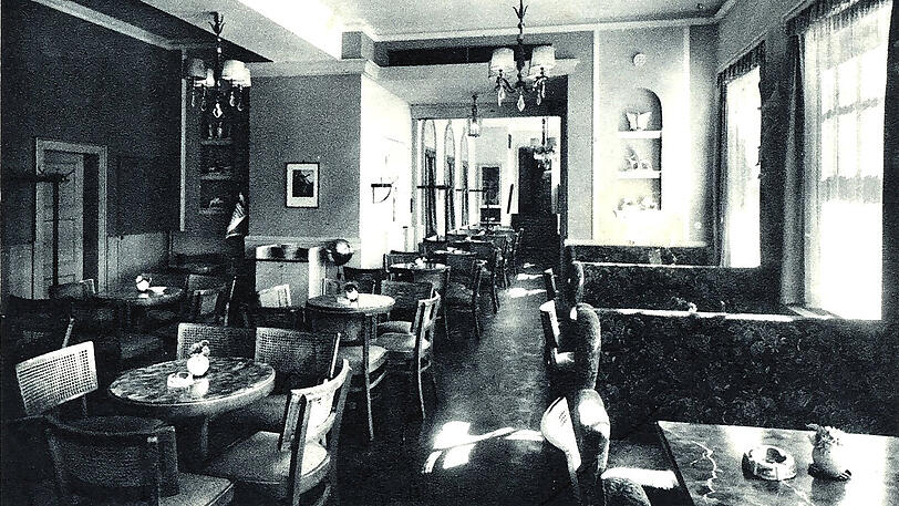 Seit 1934 eine "Kaffeewirtschaft": der Ruffini-Vorgänger Ettmayr, hier 1939.