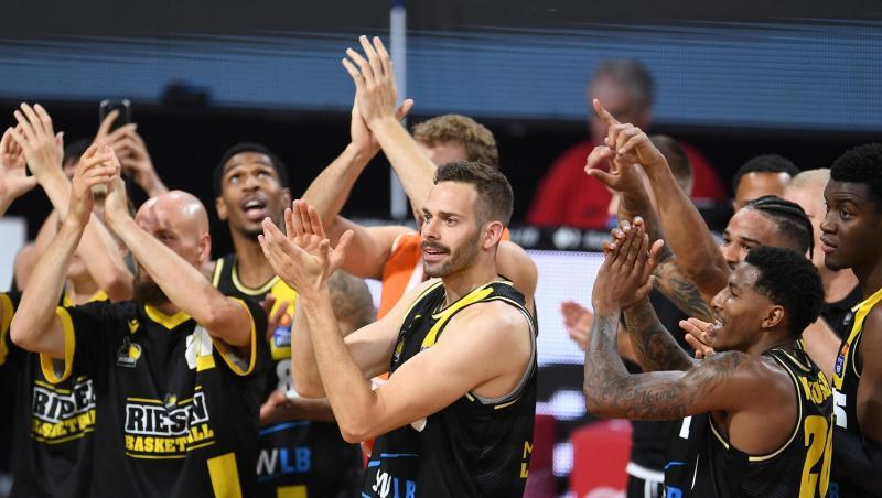 Die Basketballer aus Ludwigsburg haben das Finale beim BBL-Meisterturnier in München erreicht. Die Basketballer aus Ludwigsburg haben das Finale beim BBL-Meisterturnier in München erreicht.