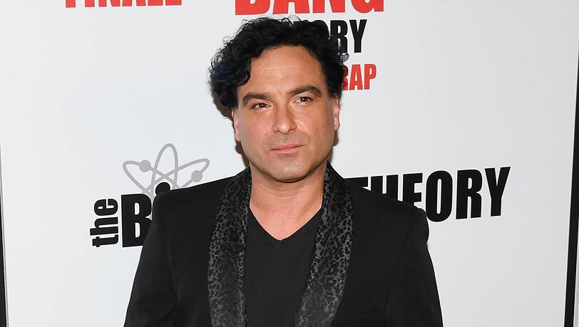 Johnny Galecki ist nun offiziell zweifacher Vater und Ehemann. Johnny Galecki ist nun offiziell zweifacher Vater und Ehemann.