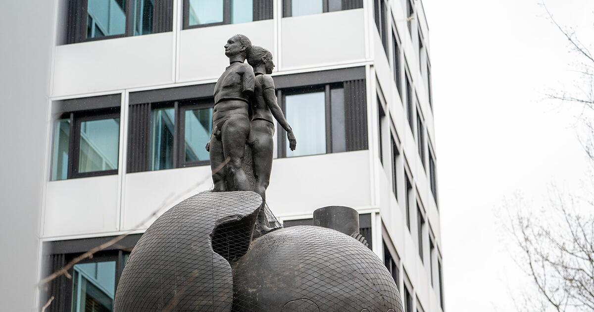 Papiere-gegen-Geld-Ex-Beh-rdenmitarbeiter-verurteilt