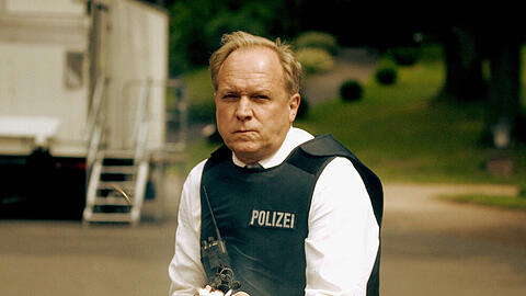 Die "Tatort"-Folge "Im Schmerz geboren" mit Ulrich Tukur als Kommissar Felix Murot wird am 27. März mit dem Grimme-Preis ausgezeichet