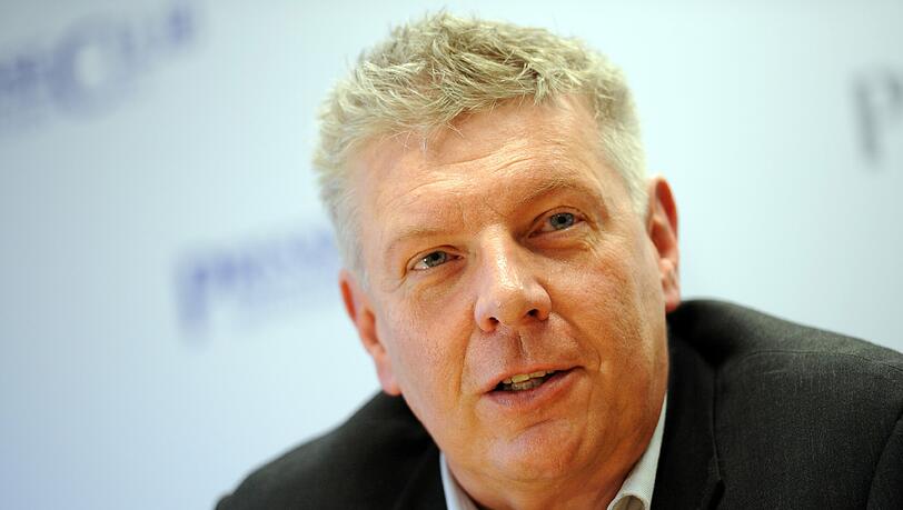 Die Münchner SPD um Oberbürgermeister Dieter Reiter hat über die verkehrspolitische Zukunft der Stadt diskutiert (Archivbild). Die Münchner SPD um Oberbürgermeister Dieter Reiter hat über die verkehrspolitische Zukunft der Stadt diskutiert (Archivbild).