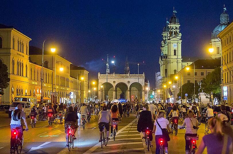Radlnacht: Altstadt und angrenzende Bereiche sind am Samstag dicht.