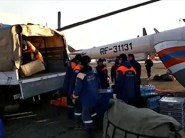 Mehr als 300 Helfer waren nach dem Dammbruch nach offiziellen Angaben im Einsatz.