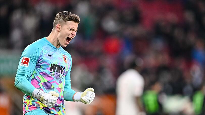 Hat bei den Trainern der Nationalmannschaft auf sich aufmerksam gemacht: Augsburg-Torwart Finn Dahmen.
