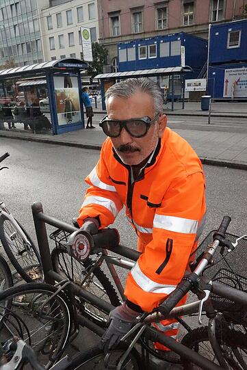 Schrotträder-Beseitigung am Hauptbahnhof. Ab Montag wird ausgemistet.