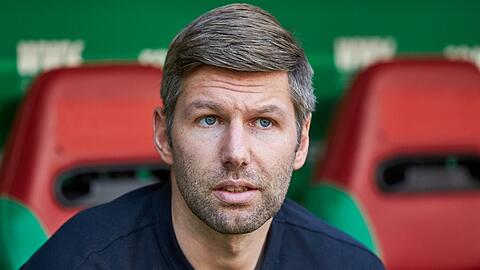 Ex-Fußballprofi Thomas Hitzelsperger blickt der WM in Katar skeptisch entgegen.