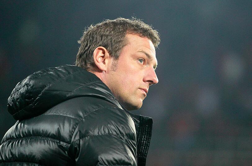 FCA-Coach Markus Weinzierl beklagt eine lange Verletztenliste vor dem Spiel gegen den FC Bayern.