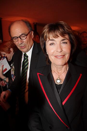 50 Jahre Komödie im Bayerischen Hof - Carola Wied und Ehemann waren dabei.