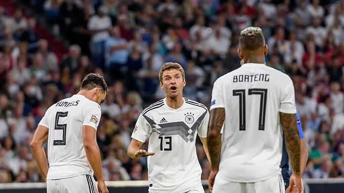 Gibt es für sie doch noch eine DFB-Rückkehr? Mats Hummels, Thomas Müller und Jérôme Boateng (v.l.) spielen seit Monaten in Bestform, doch von Joachim Löw werden sie weiter ignoriert.