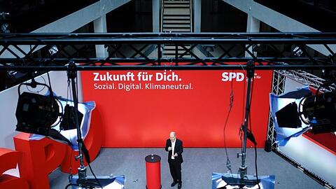 Bundesfinanzminister Olaf Scholz erläutert bei der Jahresklausur des SPD-Parteivorstands im Willy-Brandt-Haus in Berlin die Zukunftspläne der Sozialdemokraten.