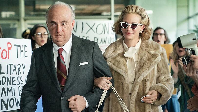 Sean Penn und Julia Roberts in "Gaslit"