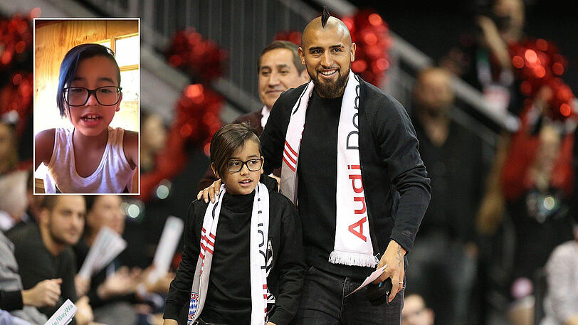 Alonso Vidal mit Papa Arturo bei einem Spiel der Bayern-Basketballer. Im kleinen Bild: Alonso in seinem Youtube-Kanal.