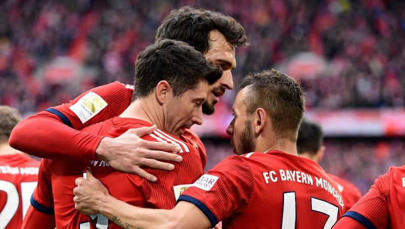 Der FC Bayern München ist neuer Tabellenführer der Fußball-Bundesliga. Der FC Bayern München ist neuer Tabellenführer der Fußball-Bundesliga.