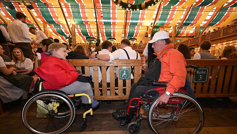 Werner Graßl (l) und Monika Burger sind gern auf der Wiesn - und ringen um Verbesserungen.