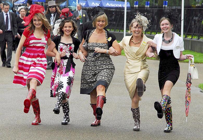 Royal Ascot - die schrägste Hut-Parade der Welt!