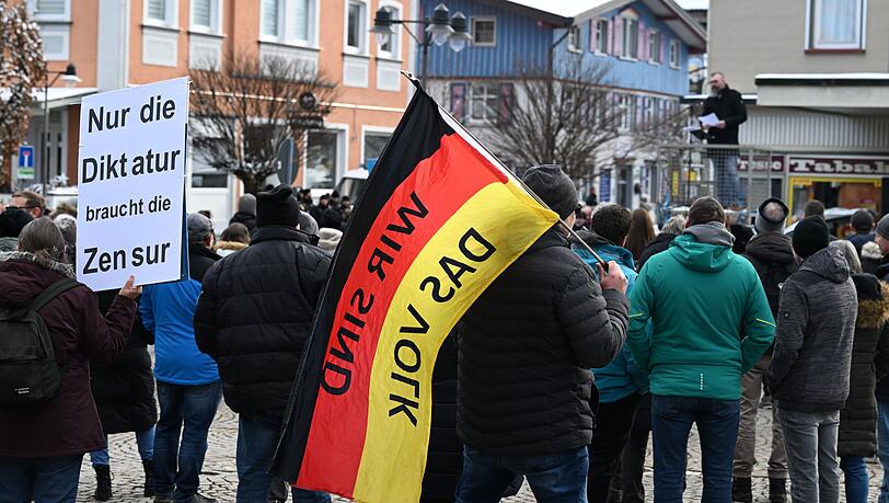 Viele in Ostdeutschland sind nicht zufrieden mit dem Funktionieren der Demokratie. (Archivbild)