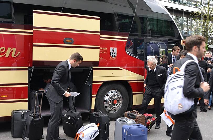 Ankunft von Real Madrid vor dem Hotel "Hilton" in München - die Bilder.