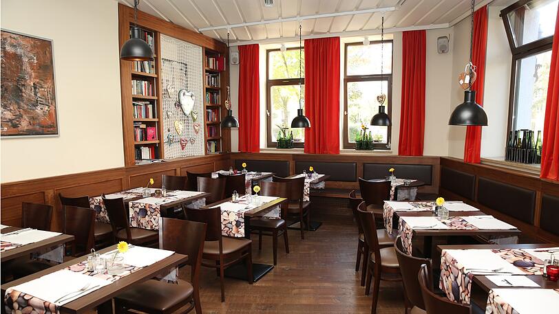 Despina Pajanou in ihrem Lokal "Rotwand eins" in Obergiesing.