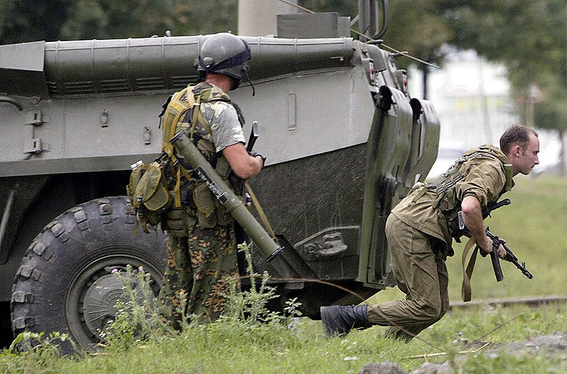 Bei dem Terrorangriff 2004 auf eine Schule in der russischen Teilrepublik Nordossetien starben mehr als 330 Menschen, unter ihnen mehr als 180 Kinder.