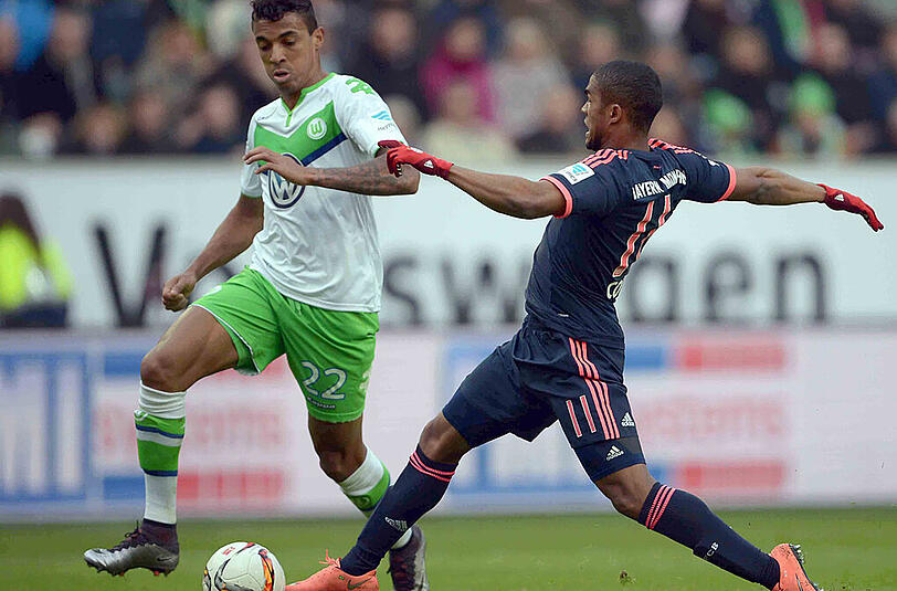 Douglas Costa: Note 5. Mit zahlreichen missglückten Flanken und Dribblings, verlor viele Bälle in den Zweikämpfen. Wurde aber auch hart von Landsmann Luiz Gustavo bearbeitet. Findet insgesamt nicht zur Form der Hinrunde, ist meilenweit davon entfernt. Wurde nach 59 Minuten durch Thiago ersetzt.