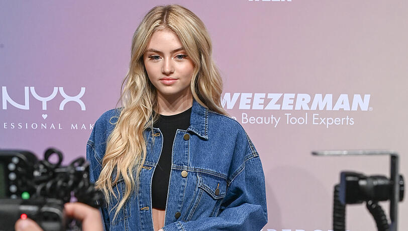 Leni Klum stellte auf der Berlin Fashion Week eine Kollektion vor, an der sie mitgearbeitet haben soll. Die 17-Jährige lief in der Show auch selbst mit.