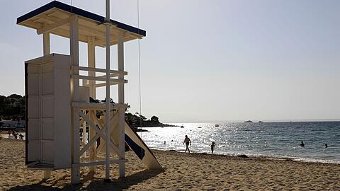 Im Oktober haben an vielen Stränden von Mallorca Rettungsschwimmer ihre Saison bereits beendet. (Symbolbild)