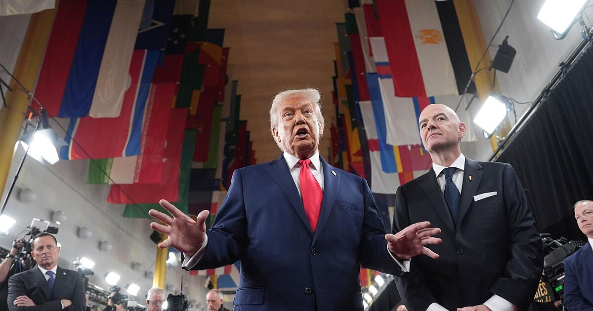 Jetzt-hat-auch-die-FIFA-einen-Friedenspreis-und-Donald-Trump-hat-ihn-erhalten