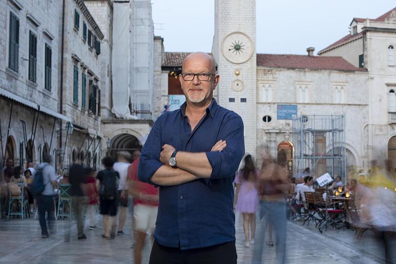 Auch in der zwölften Staffel "Achtung Abzocke" konfrontiert Peter Giesel die Betrüger mit ihren Taten. Auch in der zwölften Staffel "Achtung Abzocke" konfrontiert Peter Giesel die Betrüger mit ihren Taten.