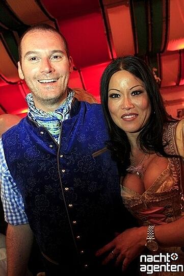 Dirndl, Lederhosen und viel Spaß: Die Party "Tracht und Pracht" am Samstag im Hippodrom auf der Theresienwiese. Mehr Bilder unter: www.nachtagenten.de.