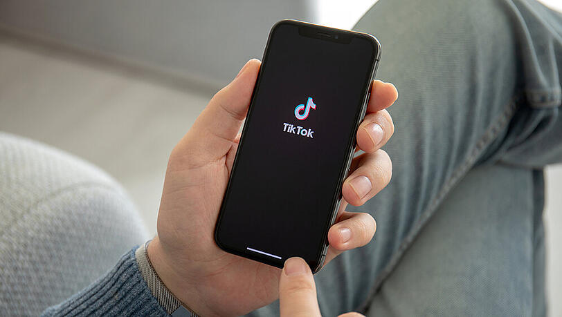Die App "TikTok" ist derzeit äußerst angesagt Die App "TikTok" ist derzeit äußerst angesagt